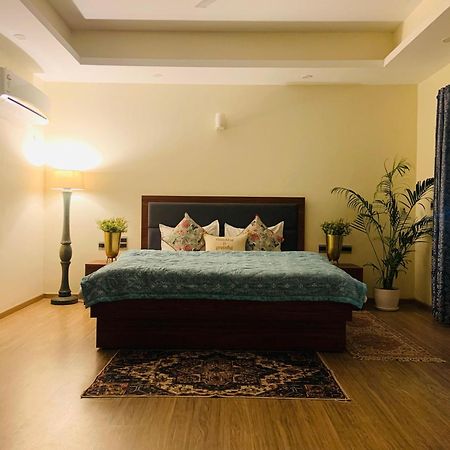 Umang - Premium Resort Like Villa In Vrindāvan 외부 사진