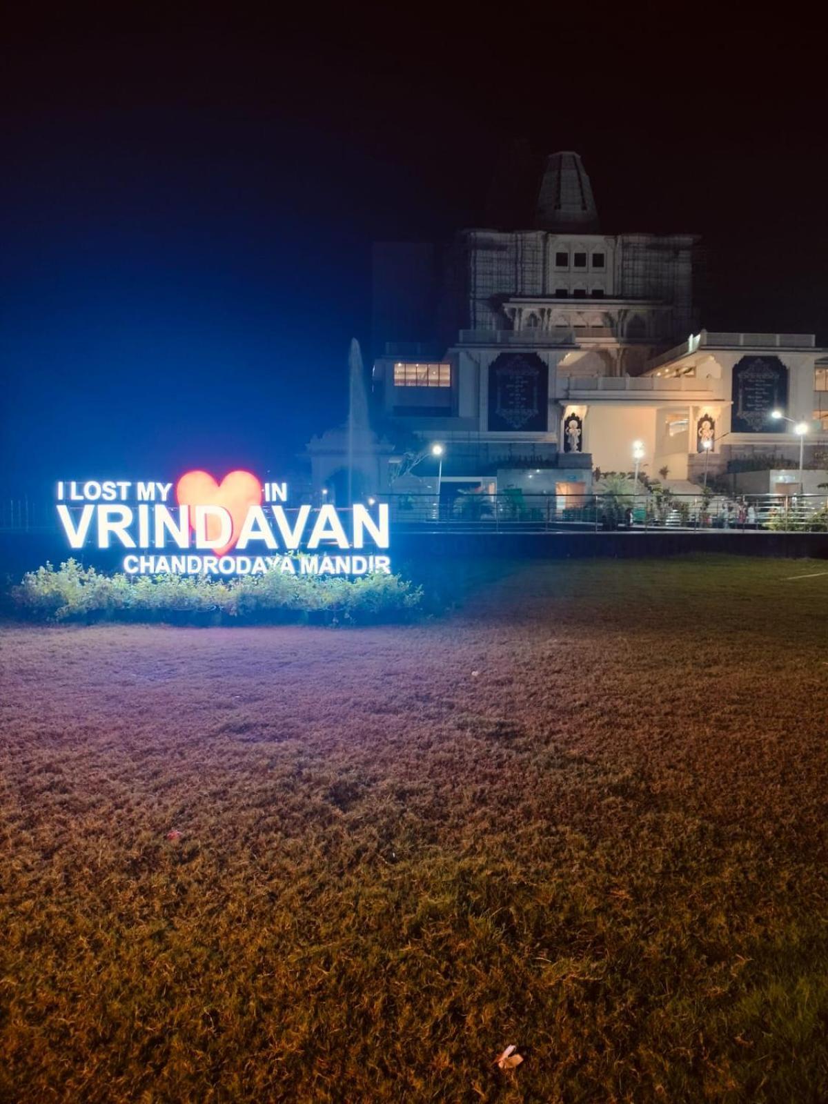 Umang - Premium Resort Like Villa In Vrindāvan 외부 사진